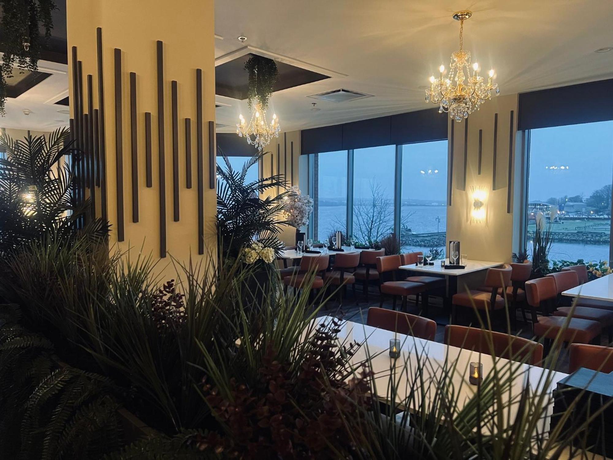 Holiday Inn Sydney - Waterfront By Ihg Exterior foto